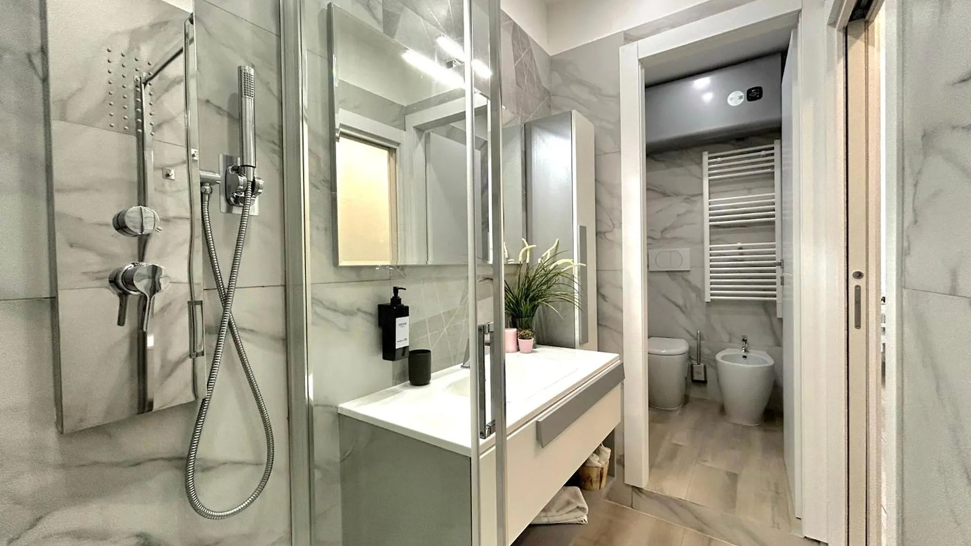 Modern Apartments Mm3 Afforifn Only 15 Min From Duomo Mediolan