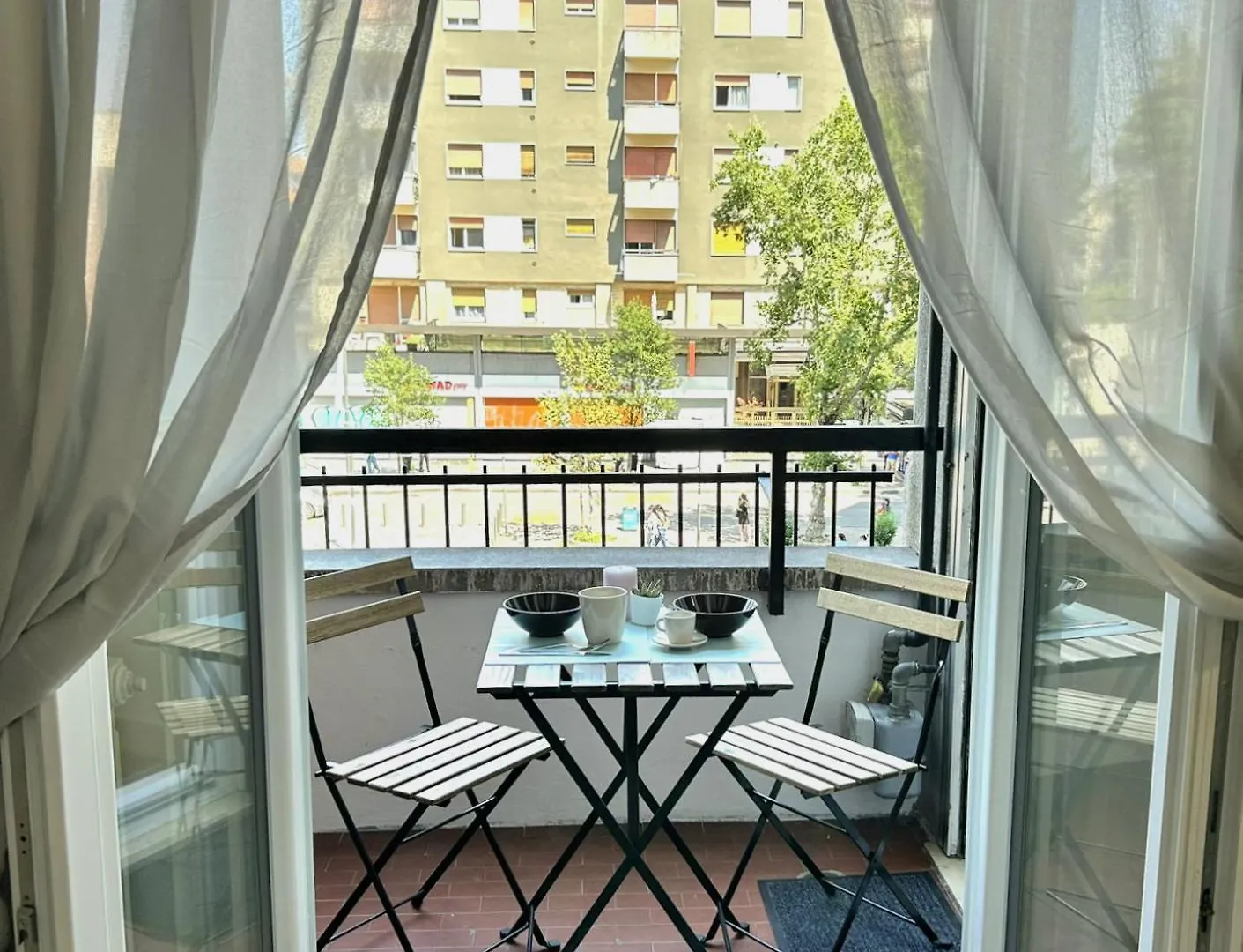 Modern Apartments Mm3 Afforifn Only 15 Min From Duomo Milano Italia